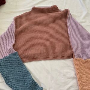 color block cropped sweater
